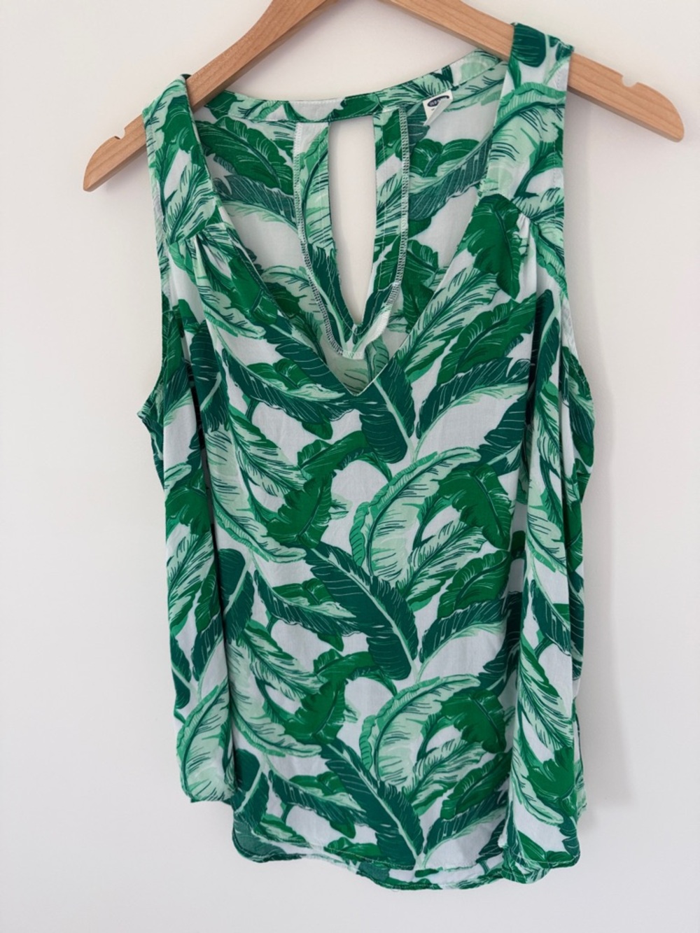 Old Navy Green Leaf Print Sleeveless Keyhole Tank Size Large
